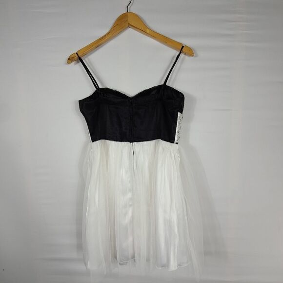 B. Darlin White Party Prom Dress - Picture 8 of 9